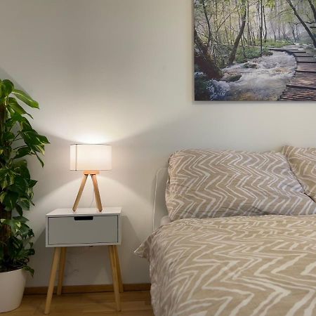 55 M2 Stylish Apartment With Balcony & Parking Wien Exterior foto