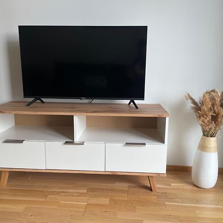 55 M2 Stylish Apartment With Balcony & Parking Wien Exterior foto