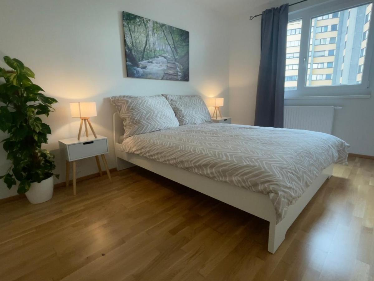 55 M2 Stylish Apartment With Balcony & Parking Wien Exterior foto