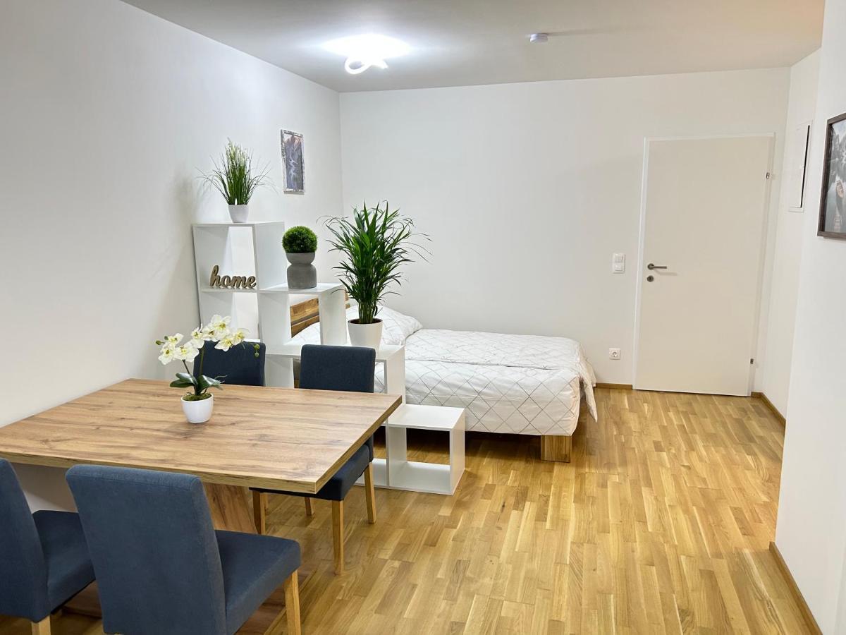 55 M2 Stylish Apartment With Balcony & Parking Wien Exterior foto