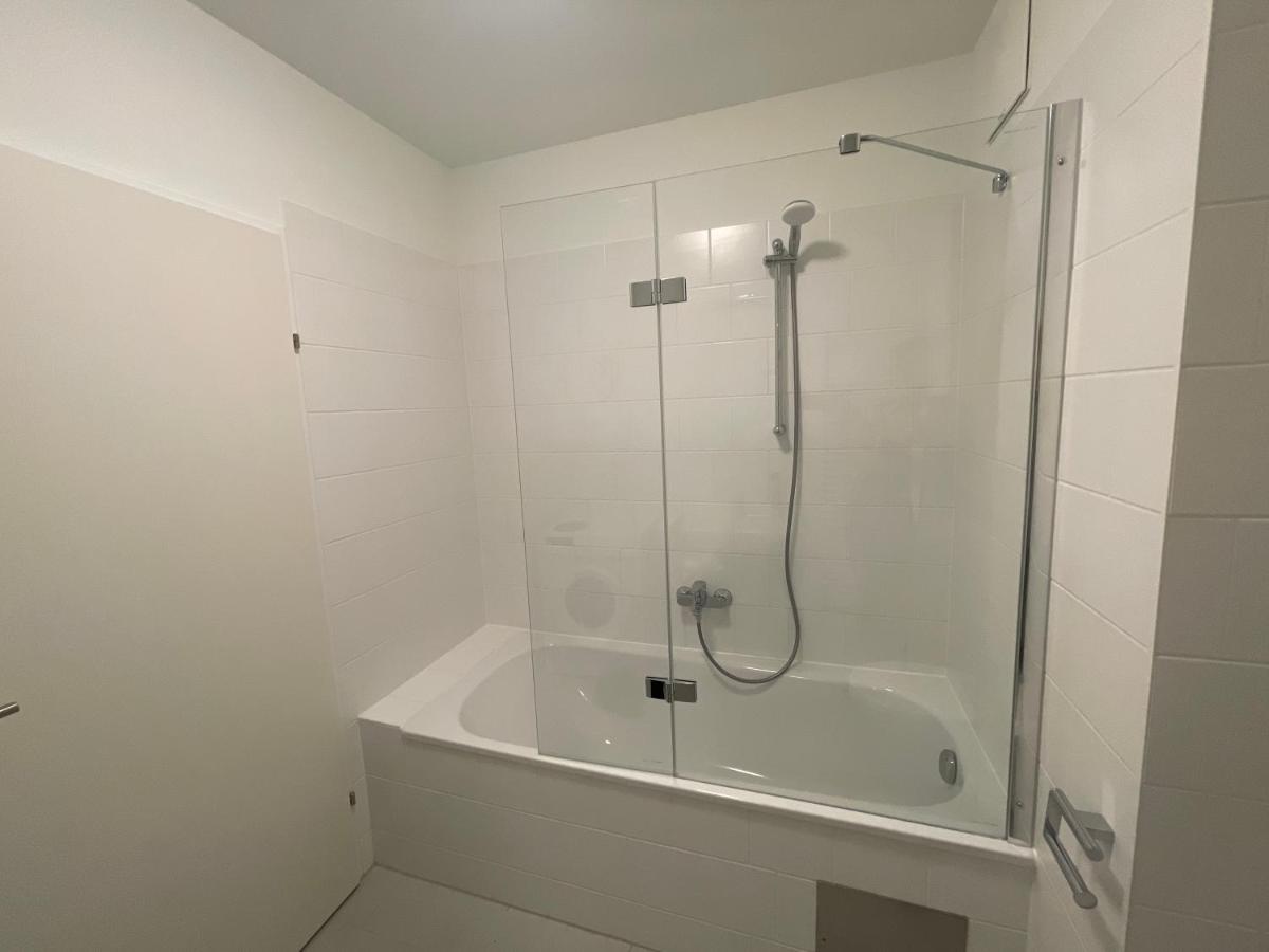 55 M2 Stylish Apartment With Balcony & Parking Wien Exterior foto