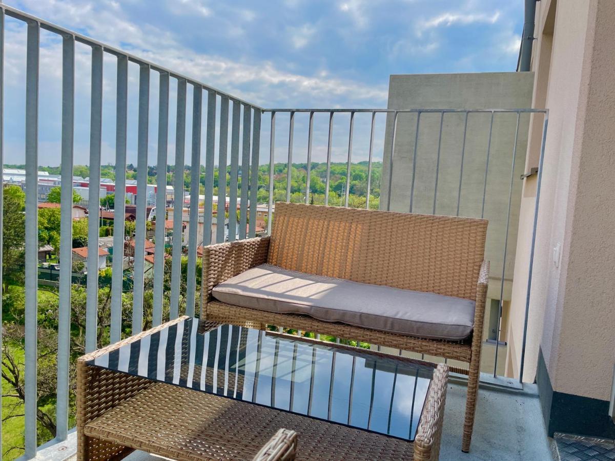 55 M2 Stylish Apartment With Balcony & Parking Wien Exterior foto